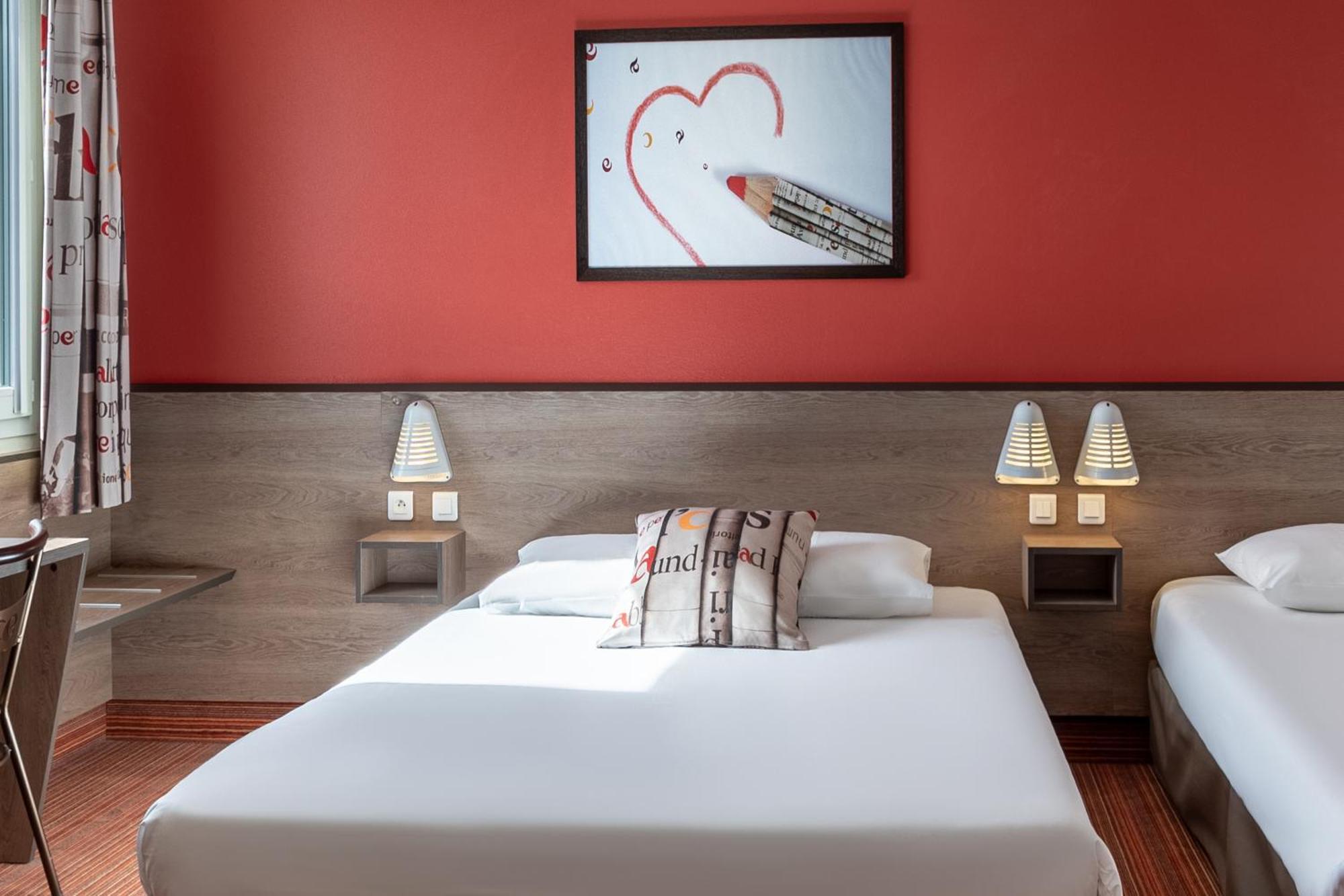 Ace Hotel Creutzwald Saint Avold Eksteriør billede