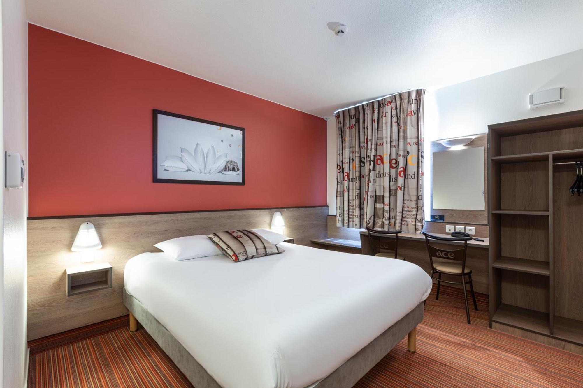 Ace Hotel Creutzwald Saint Avold Eksteriør billede